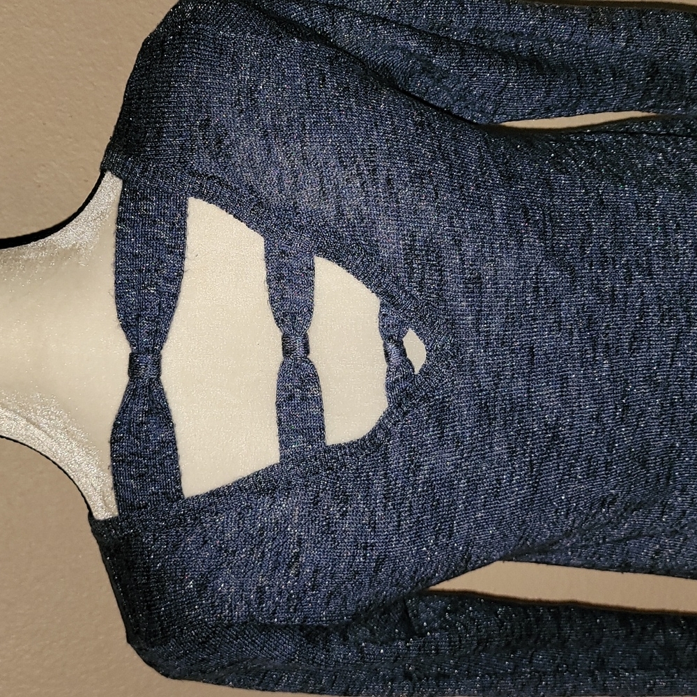 Sweaters - Picture 5 of 16